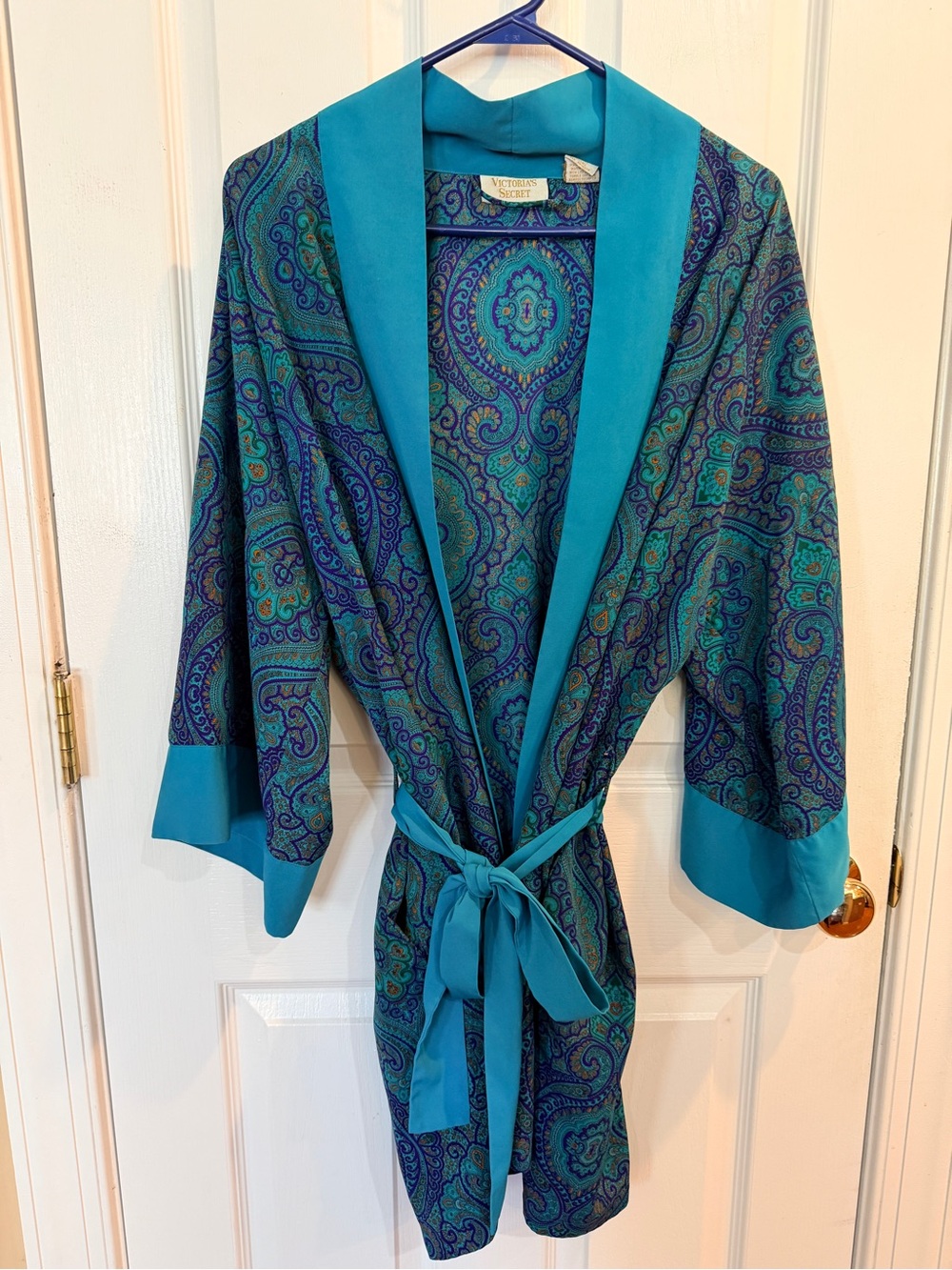 Women’s Victoria Secret Teal Paisley Robe with Contrast Trim